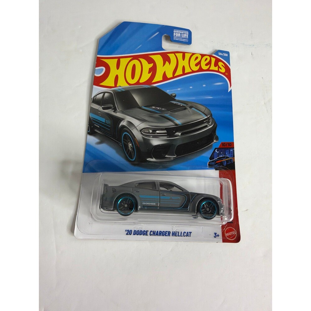 '20 Dodge Charger Hellcat Hot Wheels 1:64 Scale